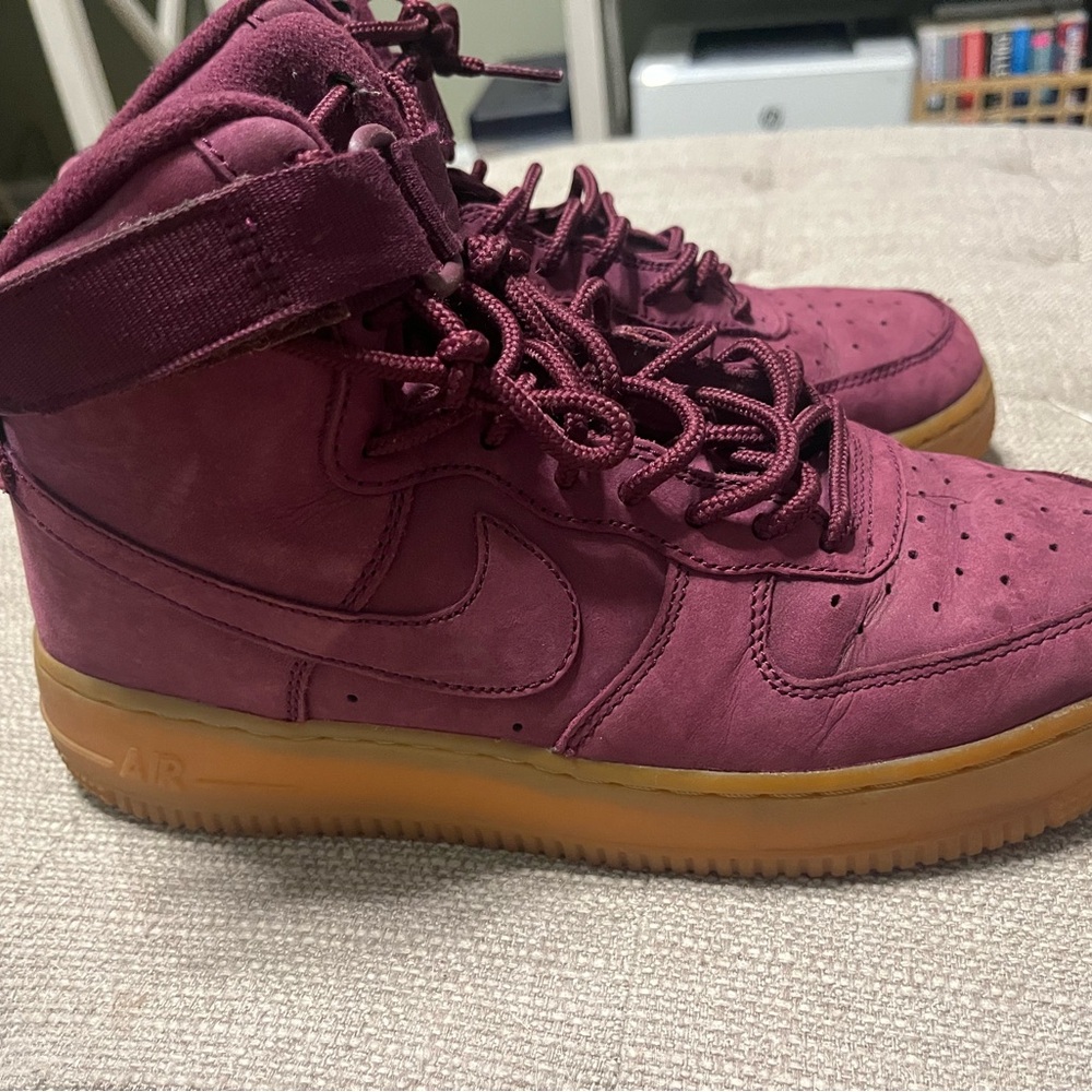Nike Youth Air Force 1 High Burgandy